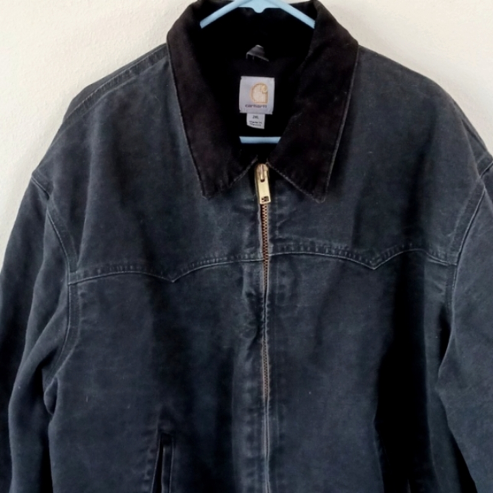 SALE! Carhartt Canvas jacket. Heavy duty/lined work jacket. New condition.